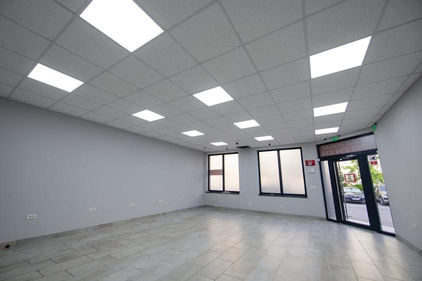 Spațiu comercial, de 84 mp, în Central