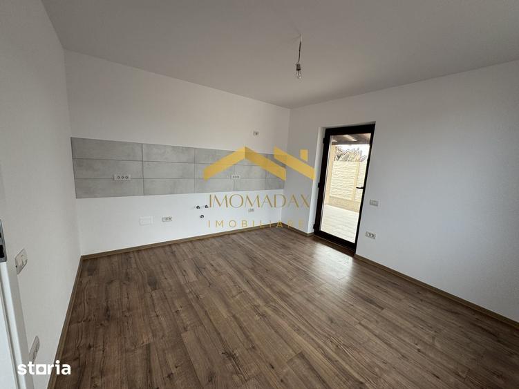 Casă cu 3 camere cu Teren 410 Mp în Sânmihaiu Român