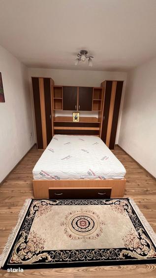 Apartament cu 2 camere decomandat în Podgoria