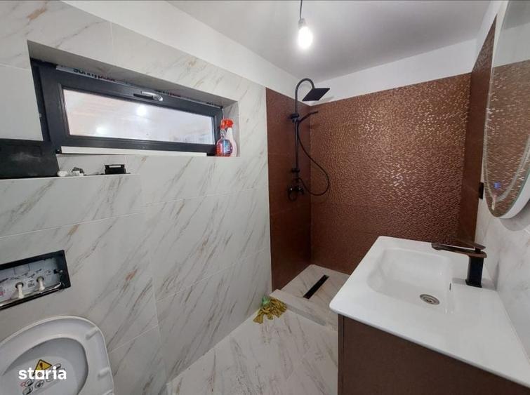 Casă cu 4 camere în Albești