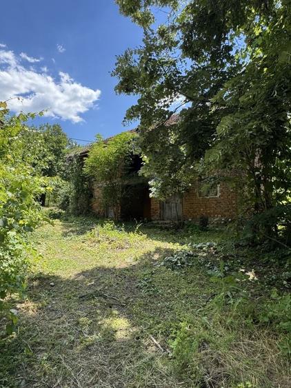 Casă cu 3 camere în Ștefănești