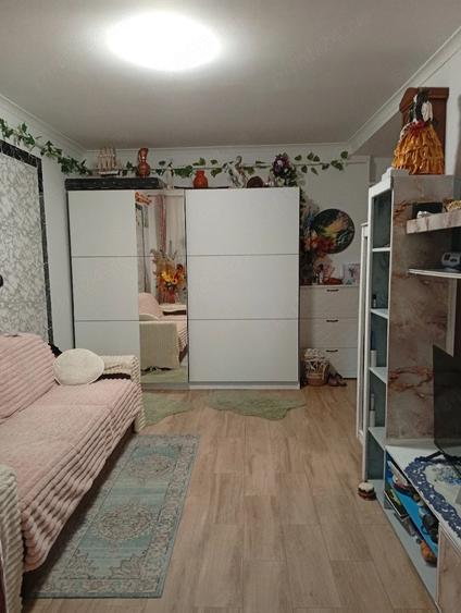 Apartament cu 2 camere decomandat în Chiajna