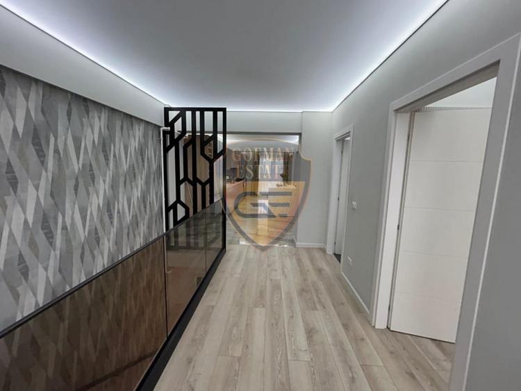 Apartament cu 4 camere decomandat în Mamaia-Sat