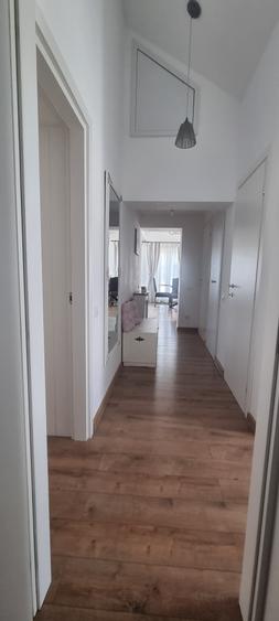 Apartament cu 3 camere decomandat, mobilat în Odăi