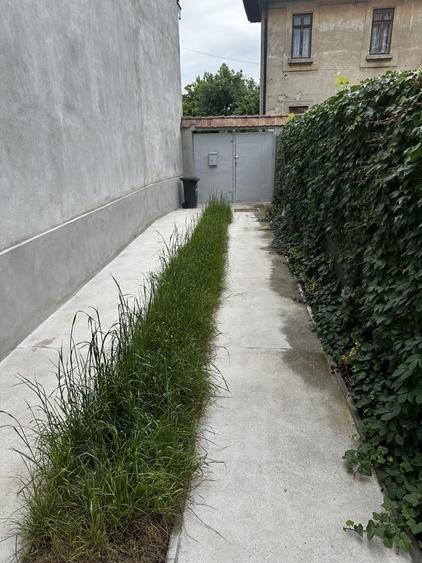 Casă individuală cu 5 camere cu Teren 350 Mp în Calea Călărașilor