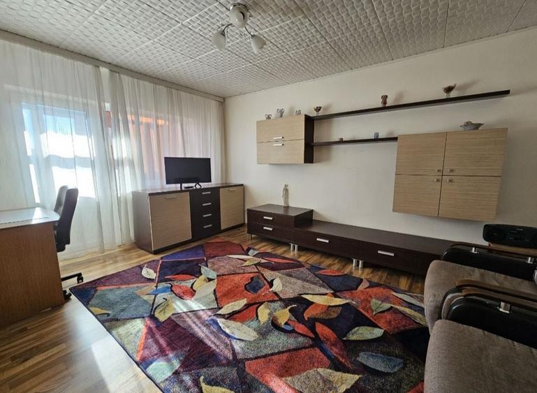 Apartament cu 2 camere decomandat în Traian