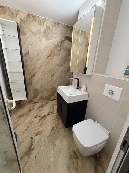 Apartament cu 2 camere decomandat în 9 Mai