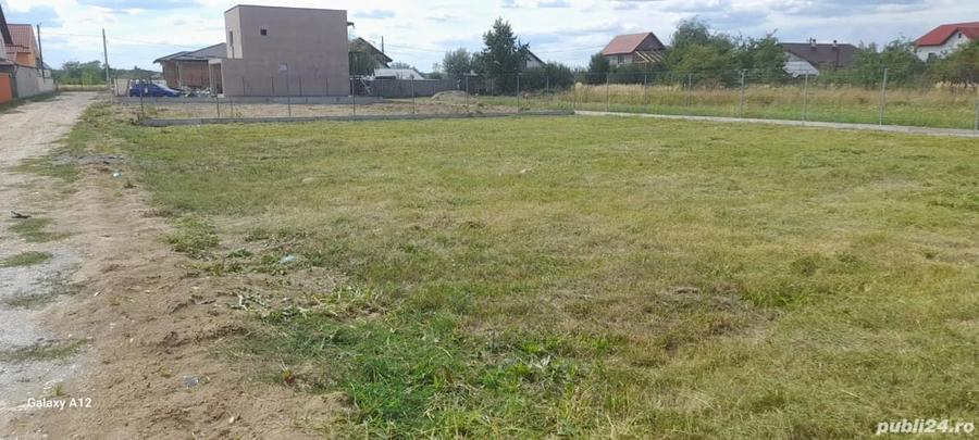 Teren de 500 mp, în Albota