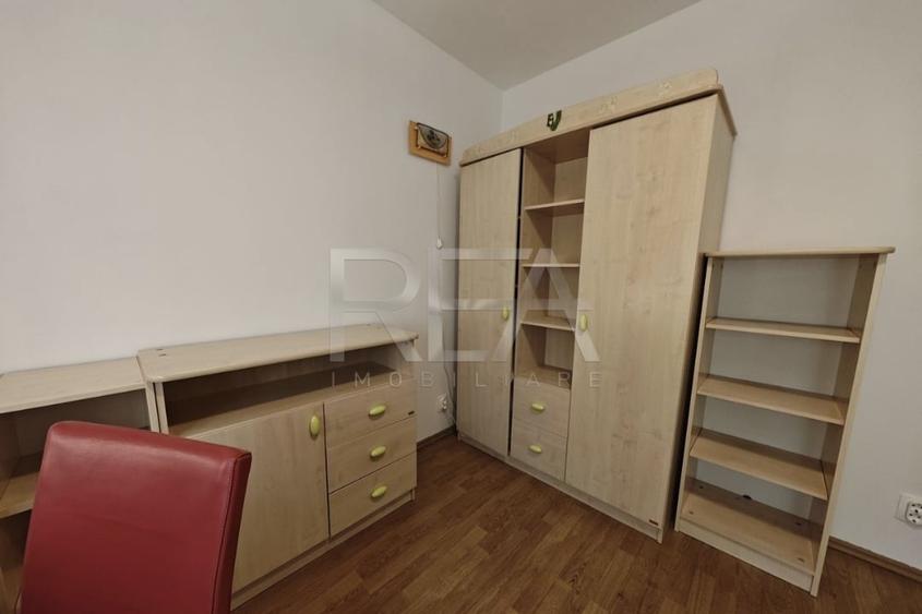 Apartament cu 3 camere decomandat, mobilat în Uverturii