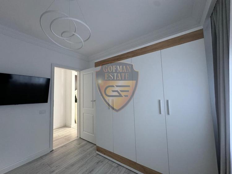 Apartament cu 4 camere decomandat, mobilat în Universitate
