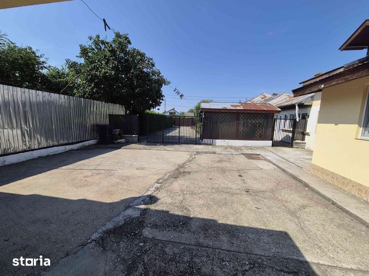 Casă cu 10 camere cu Teren 2529 Mp în Bolintin-Deal