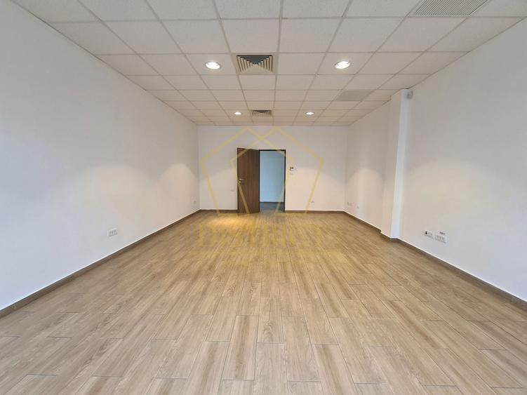 Spațiu comercial, de 663 mp, în Mehala