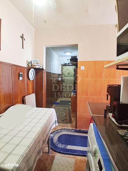 Apartament cu 3 camere semidecomandat în Nufărul