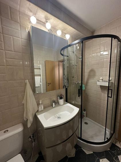 Apartament cu 3 camere decomandat în Cotroceni
