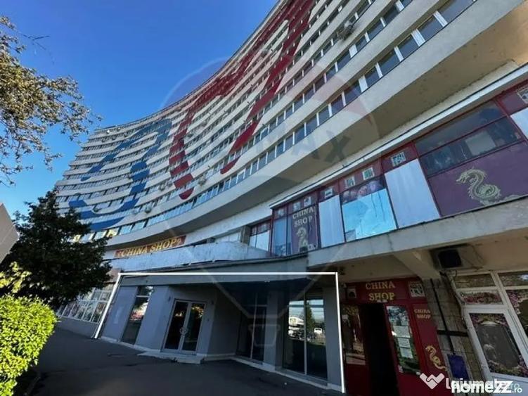 Spațiu comercial, de 120 mp, în Central