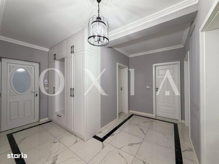 Apartament cu 3 camere semidecomandat în Central