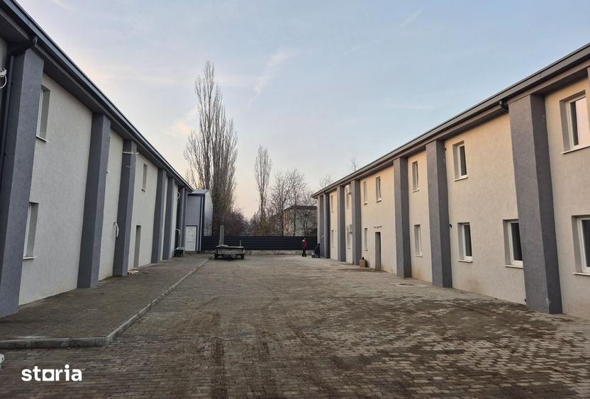 Spațiu comercial, de 1,000 mp, în Săvinești