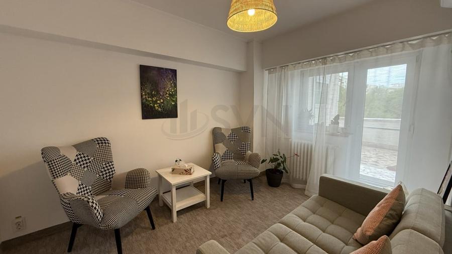 Apartament cu 4 camere decomandat în P-ța Unirii