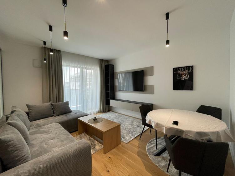 Apartament cu 2 camere decomandat, mobilat în Aviației