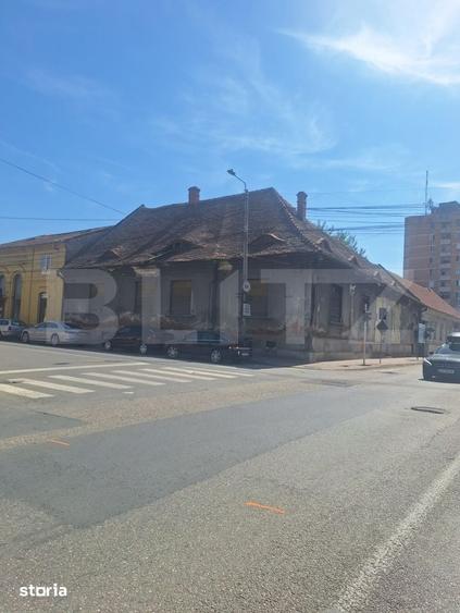 Casă cu 4 camere cu Teren 450 Mp în Central