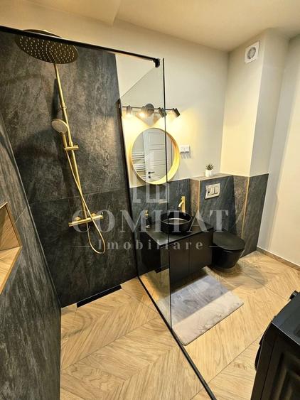 Apartament cu 2 camere semidecomandat, mobilat în Florești