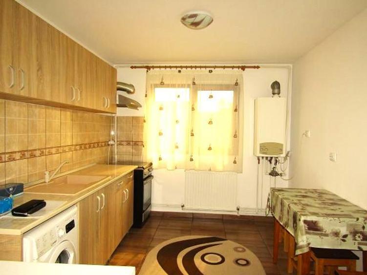 Apartament cu 2 camere semidecomandat în Micro 11