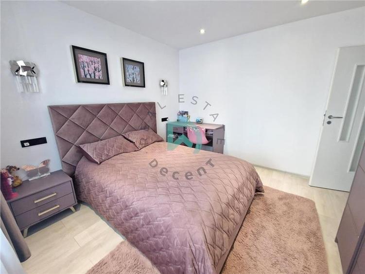 Apartament cu 4 camere decomandat, mobilat în Tractorul