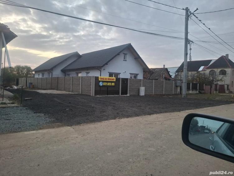 Casă cu 3 camere cu Teren 250 Mp în Sânmihaiu Român