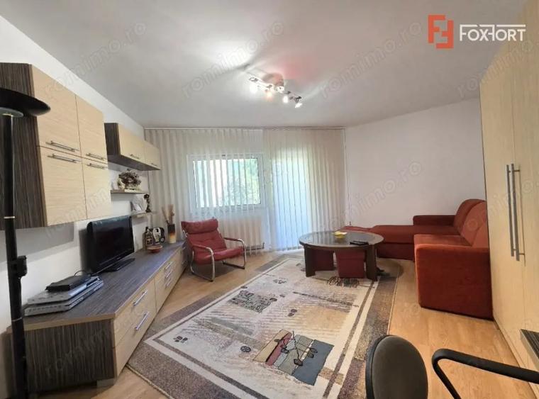 Apartament cu 2 camere decomandat în Micălaca
