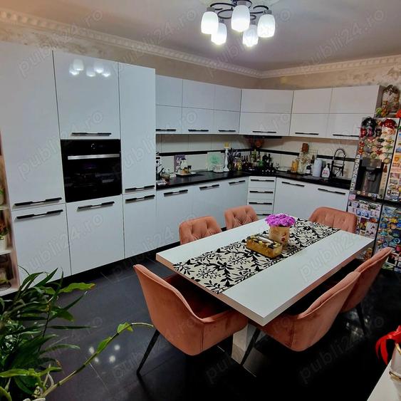 Casă cu 3 camere cu Teren 1458 Mp în Aradul Nou