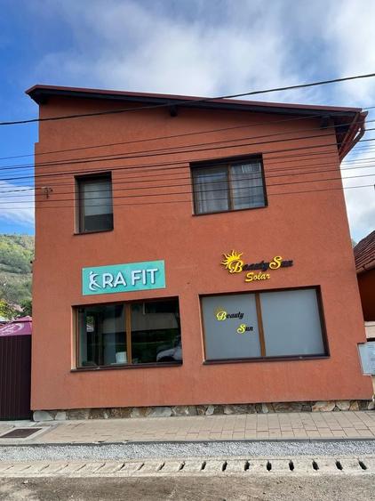 Spațiu comercial, de 90 mp, în Central