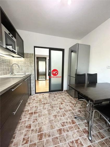 Apartament cu 3 camere decomandat în Inel I
