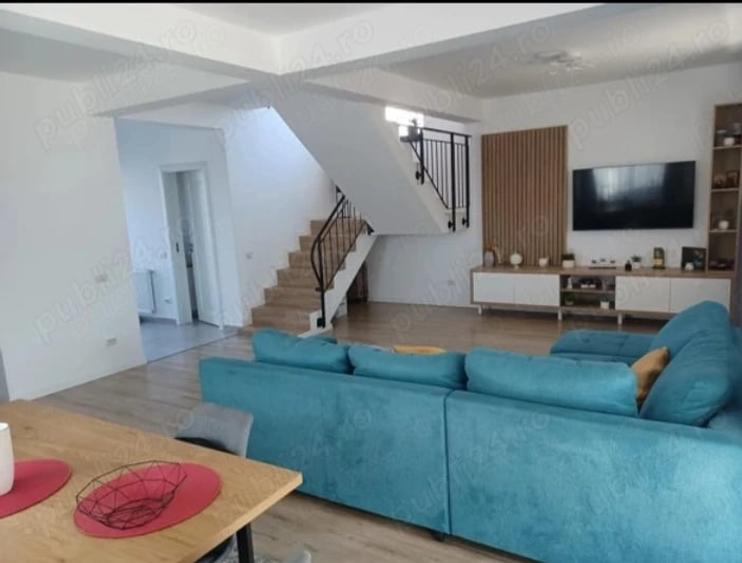 Casă cu 4 camere cu Teren 360 Mp în Balciu