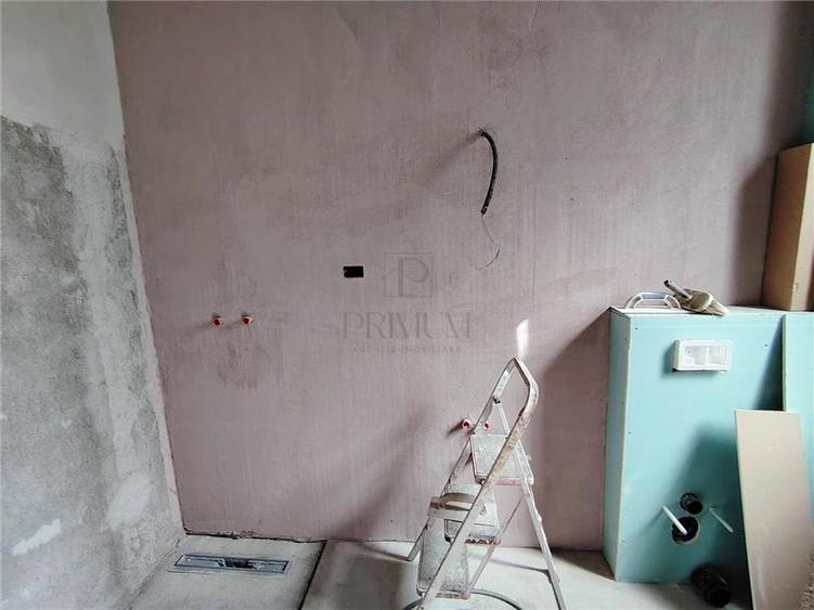 Duplex cu 4 camere cu Canalizare în Moșnița Veche