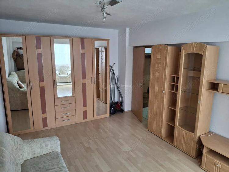 Apartament cu 2 camere semidecomandat în Ultracentral