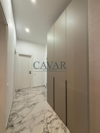 Apartament cu 3 camere semidecomandat, mobilat în Brâncoveanu