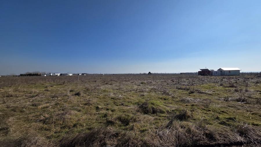Teren agricol intravilan de 555 mp, în Corbu