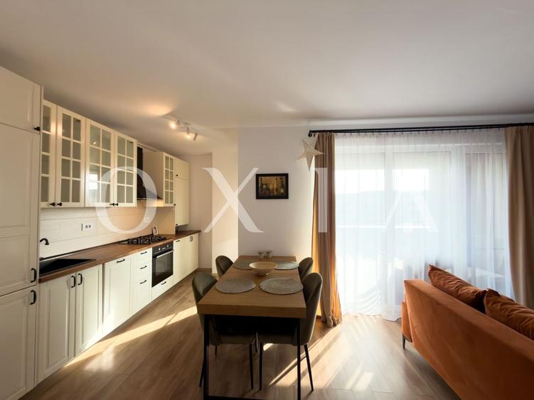 Apartament cu 2 camere semidecomandat, mobilat în Aradului