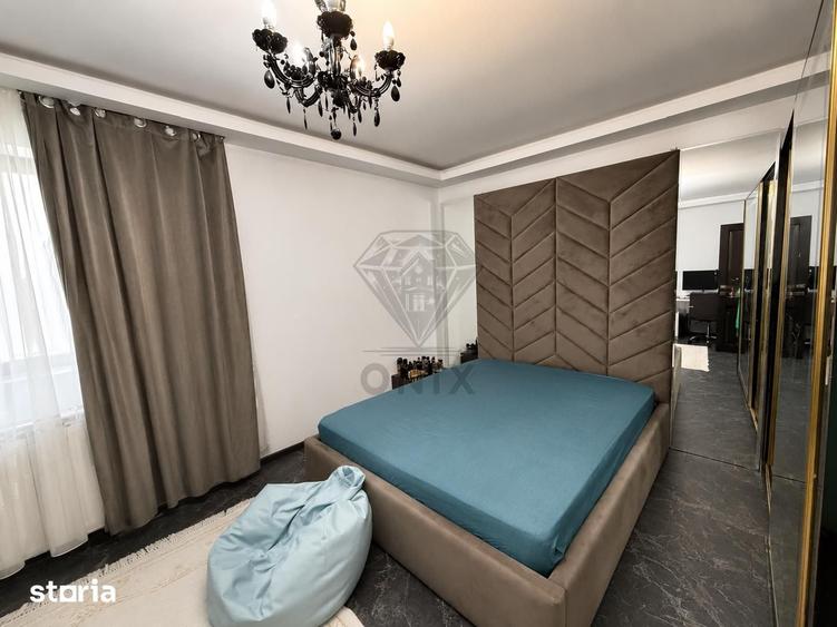 Casă cu 7 camere cu Teren 750 Mp în Târgșoru Vechi