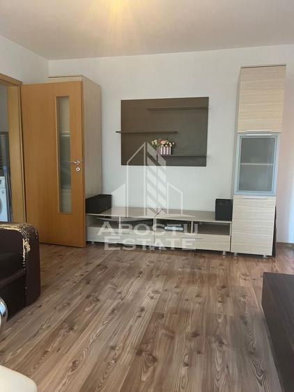 Apartament cu 2 camere semidecomandat, mobilat în Spitalul Județean