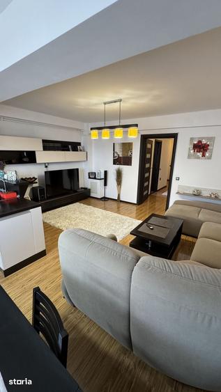 Apartament cu 3 camere decomandat în Valea Rosie