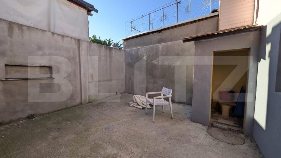 Casă individuală cu 2 camere cu Canalizare în Exterior Est