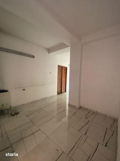 Spațiu comercial, de 120 mp, în 1 Mai