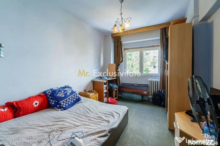 Apartament cu 3 camere decomandat în Sebastian