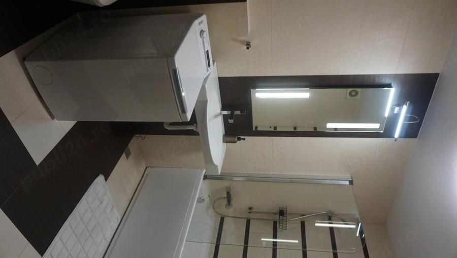 Apartament cu 3 camere semidecomandat în Parcul Circului