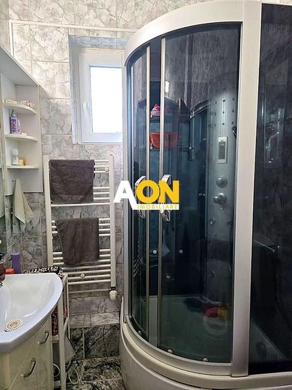 Apartament cu 4 camere decomandat, mobilat în Cetate