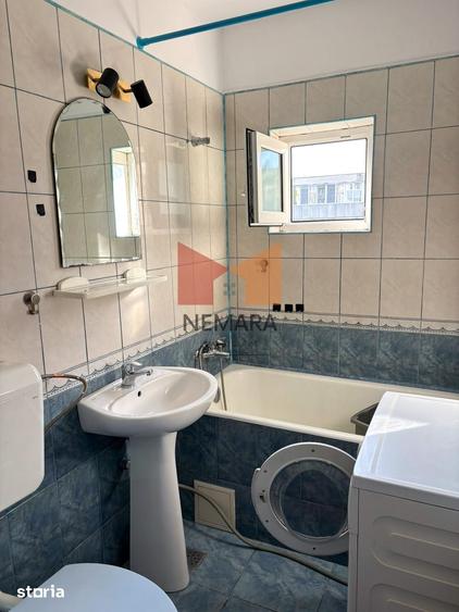 Apartament cu 2 camere decomandat în Dâmbu Pietros