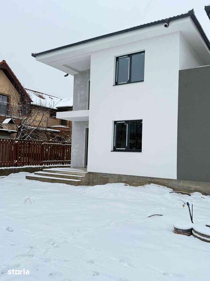 Casă cu 4 camere cu Teren 400 Mp în Oncea