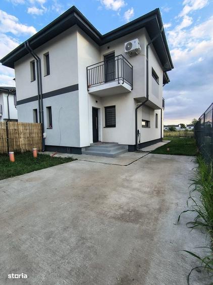 Casă cu 3 camere în Berceni