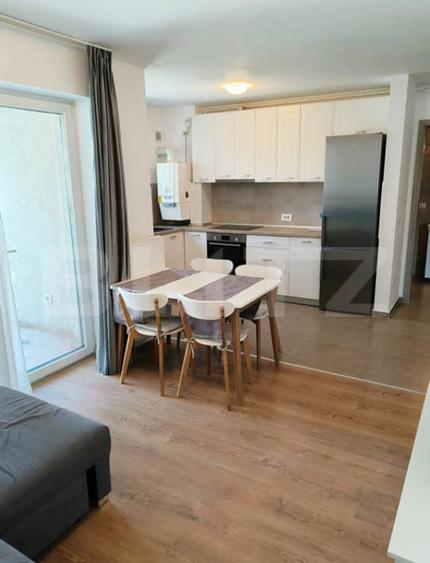 Apartament de vanzare, 46 mp, parcare, zona Tractoru - 1